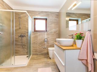 Apartman Valica - Tinjan - 4