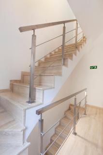 FL56 - New 3storey House - private entrance & roof - 3