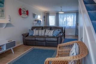 Trewent Park - 2 Bedroom Chalet - Freshwater East - Hodgeston - 0