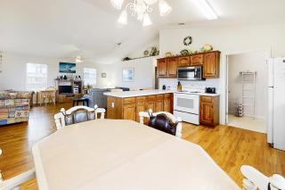 Bama Bound by Meyer Vacation Rentals - Gulf Shores - 1