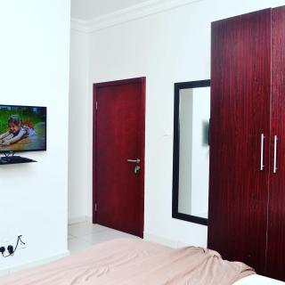 2 Bedroom at Lekki Phase 1 by Unik Triple E - Lagos - 4