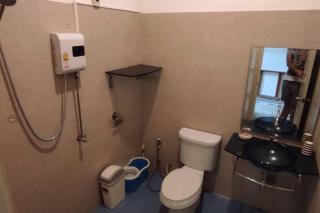 Number SIX house for up to 5 guests with 2 bedrooms - 3