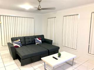 Modern 4BR close to the Airport- Whole house - Gladstone - 9