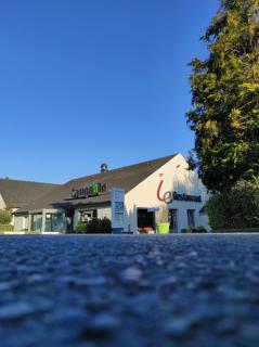 Campanile Hotel Senlis - Senlis - 2