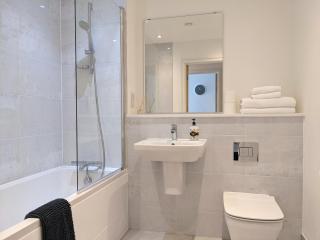 Suffield Lodge by Wycombe Apartments - High Wycombe - 4