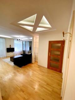 Апартаменты в центре Днепра ЕСТЬ СВЕТ!!! - 6