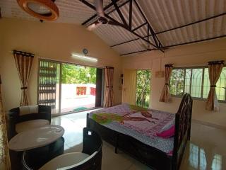 Weekend Villa at Nature's Lap (Malshej Ghat) - Ghātghar - 4