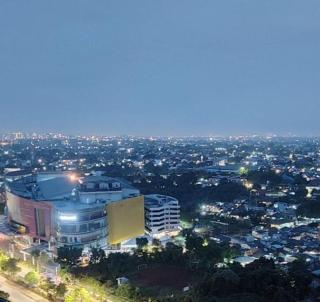Apt Pejaten Park 1 BR Brown with Netflix, DisneyHot & Swimming Pool - Jacarta - 2