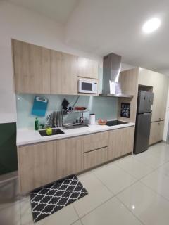 HIJAU Geniehome 2BR1studio Free 99mbps WIFI and Carpark at Utropolis Shah Alam - Shah Alam - 2