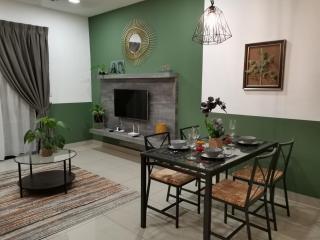 HIJAU Geniehome 2BR1studio Free 99mbps WIFI and Carpark at Utropolis Shah Alam - Shah Alam - 6