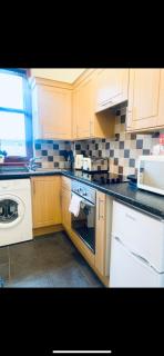 Largs Holiday Apartment - 1