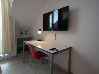 Rooftop Apartment by Rabe - Balkon, Parkplatz, Smart-TV, Netflix - 8