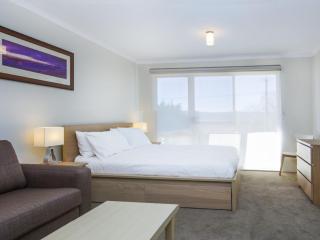 Cascades 3 - Studio Apartment l Free WiFi l Central Location l Bath - Cataratas de Vitória - 9