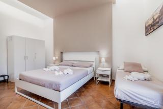 Athena's Apartment - Rom - 1