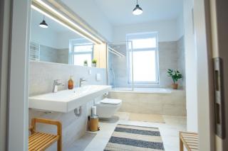 FullHouse - Halle - B2 - Daylight Bathroom - Nespresso - 6
