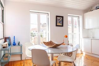 Alfama Stunning River and Historic City Views 2Bedrooms & 2Bathrooms AC Balcony 18th Century Building - Lissabon - 4