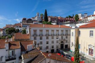Alfama Stunning River and Historic City Views 2Bedrooms & 2Bathrooms AC Balcony 18th Century Building - Lissabon - 5