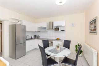 Apartments Jerko - 6