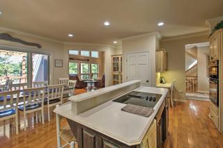 Dock and Kayaks Lakefront Hot Springs Home - 1