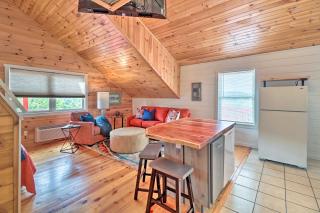 Mountain View Escape - 1 Mile to White River! - 3