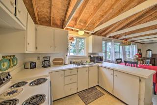 Rustic Retreat Across from Lake Family Friendly! - Union - 1