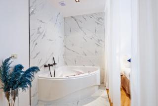 Hotel Les Ecrins - 1