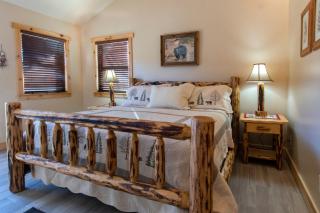 Calhoun House Inn & Suites - Bryson City - 1