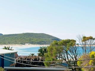 Barefoot Bliss 4 - Fingal Bay - 8