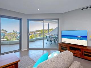 Barefoot Bliss 4 - Fingal Bay - 5