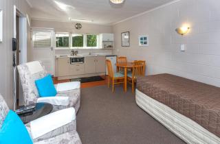 Brookby Motel - Thames - 1