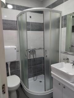 Atina Lux Hostel - 8