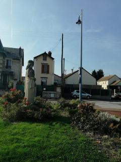 LOUE STUDIO PROPRE !, Endroit très calme, à 5 minutes gare mantes la jolie, - Mantes-la-Jolie - 6