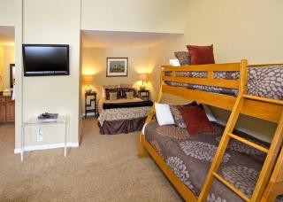St Anton Street View 2-Bedroom Condo with full kitchen - Mammoth Lakes - 1