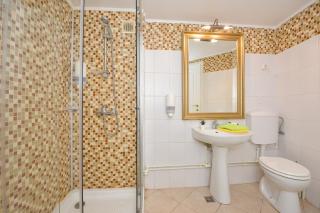 Royal Accommodation - Bukarest - 2