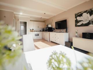 Beachcomber House B - 1