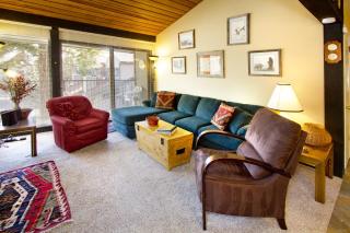 St Anton Courtyard View 2-Bedroom Condo with full kitchen - 2