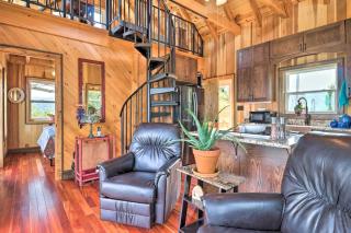 Stunning Mountain Views Hot Springs Hideaway! - 1