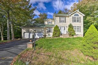 Deck and Backyard Tobyhanna Family Home - Tobyhanna - 8
