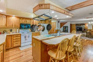 Tall Oaks Retreat - 5