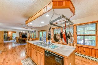 Tall Oaks Retreat - McHenry - 4