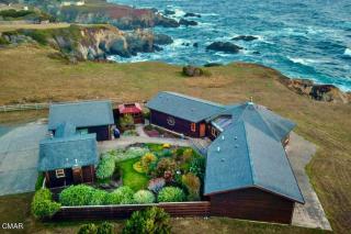 Pelican House - Fort Bragg - 0