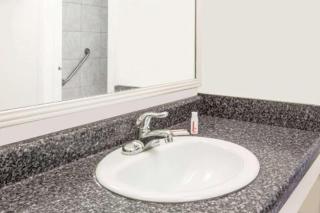 Travelodge by Wyndham Shreveport LA - 2