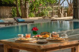 Uzuri Boutique Hotel - 2