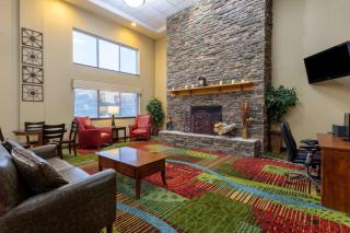 AmericInn by Wyndham Wausau - 4