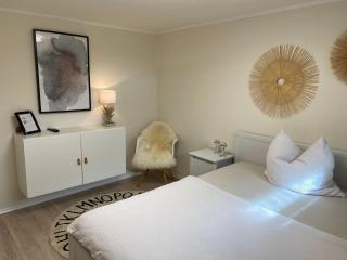 Stylische Wohnung in ruhiger Lage, sehr messenah - Laatzen - 3