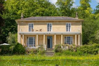 Henge Estate - Large Manor with ensuite double rooms, hot tub and tennis court - 0