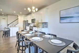 Beach Shuttle and Pool Bishops Landing Townhome - Millville - 1