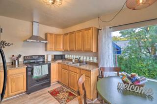 Comfy and Cozy Kalispell Home Walk to Downtown - Kalispell - 1