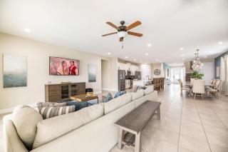 Modern Home With Pool Table Near Disney With Waterpark & Resort Access At Encore Resort - 7644Ff - 7