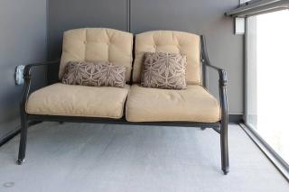 Luxurious Condo Apartment 1BR-1BA-1Office free parking - Brampton - 5
